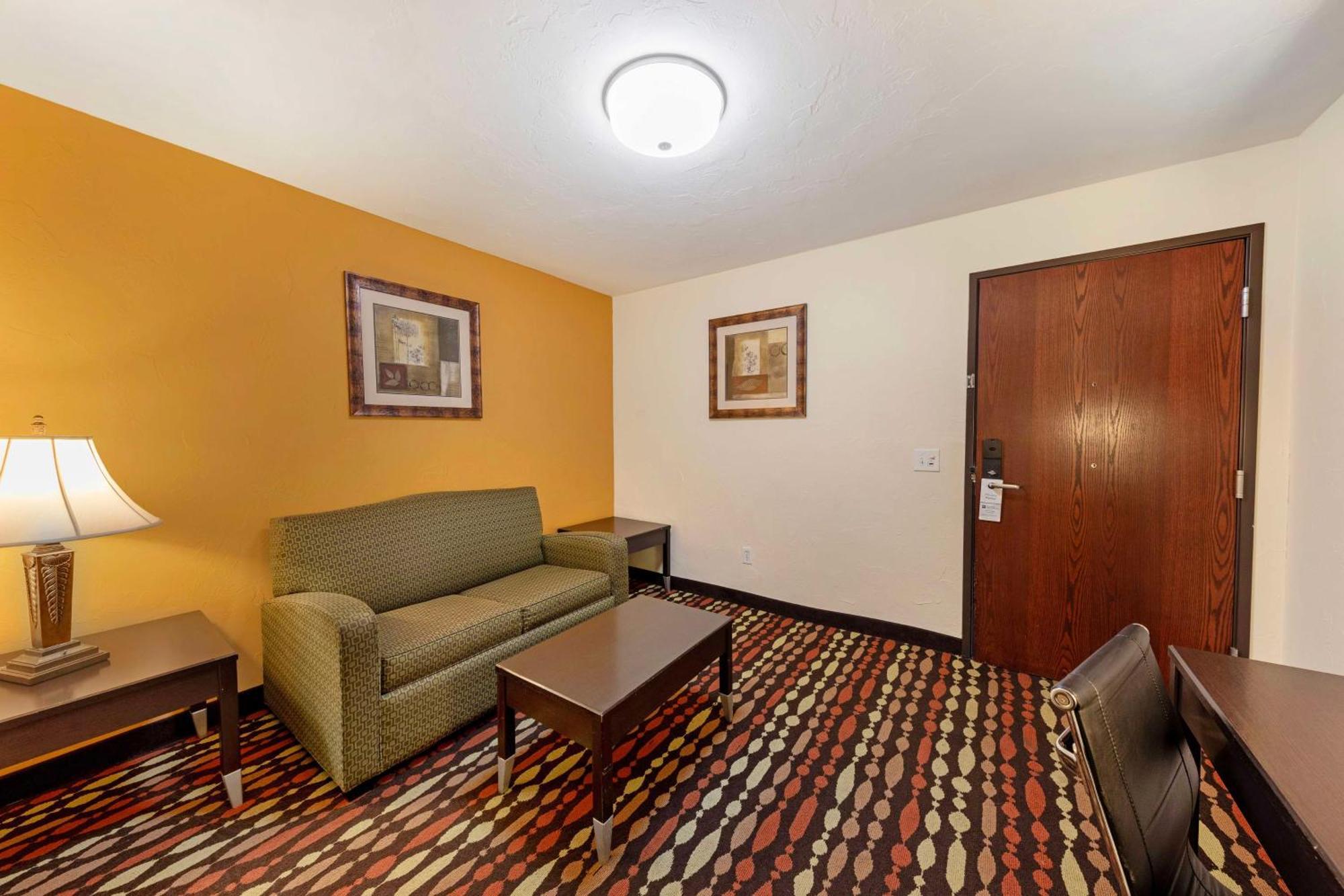 Best Western Greentree Inn & Suites Мур Экстерьер фото