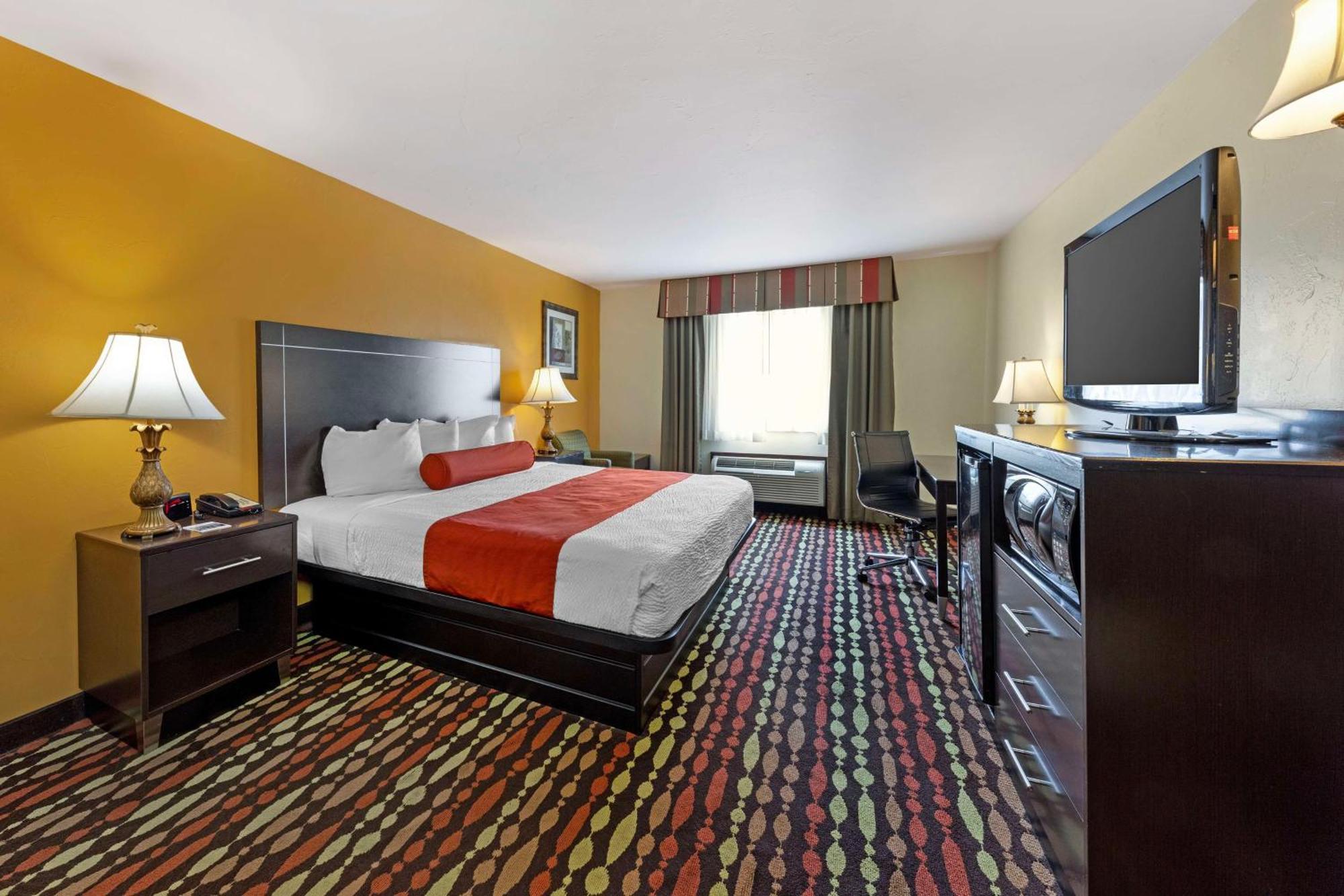 Best Western Greentree Inn & Suites Мур Экстерьер фото