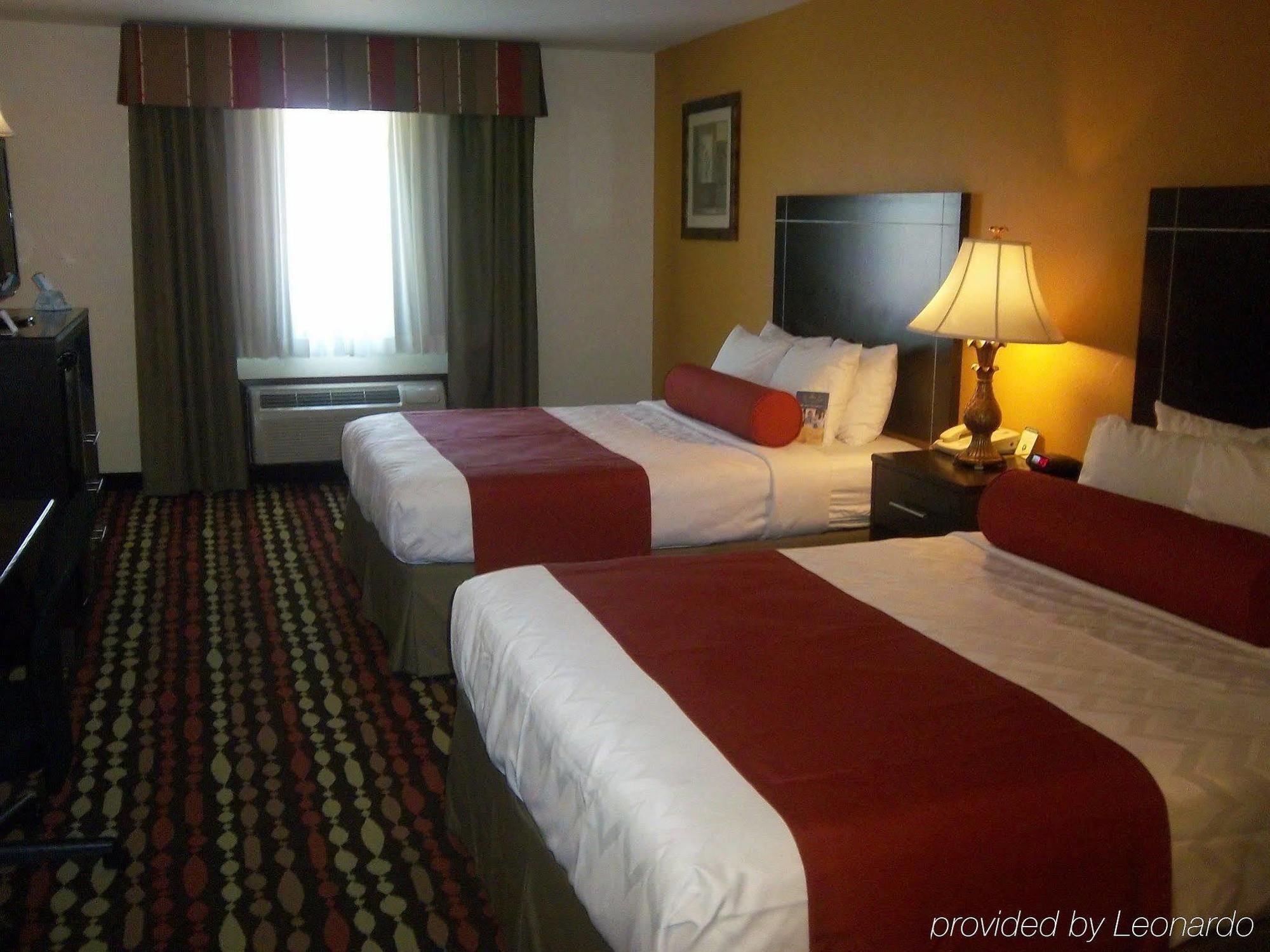Best Western Greentree Inn & Suites Мур Экстерьер фото